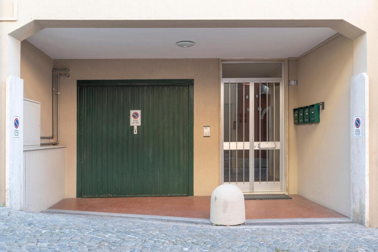 A 2 Passi Da Alba With 6 Beds Rodello Exterior photo